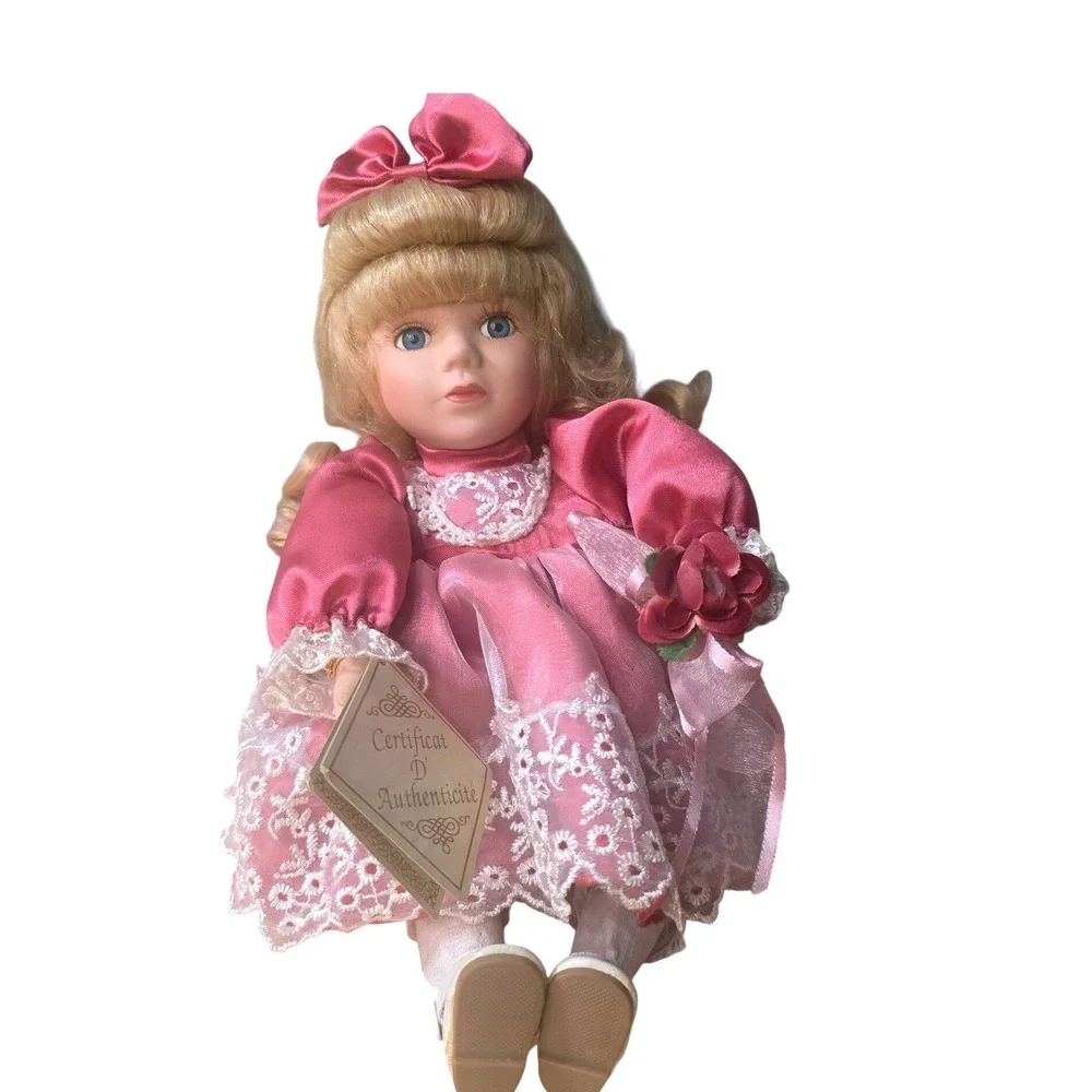 DAN DEE Collector's‎ Choice Porcelain Sitting Musical Doll Set of 3 Vintage